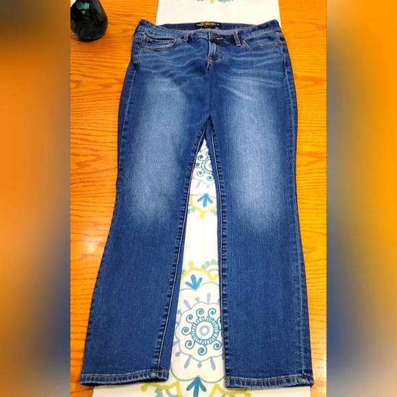 Lucky Skinny Lolita Denim Jeans Size 8 (29) Average - Picture 15 of 16